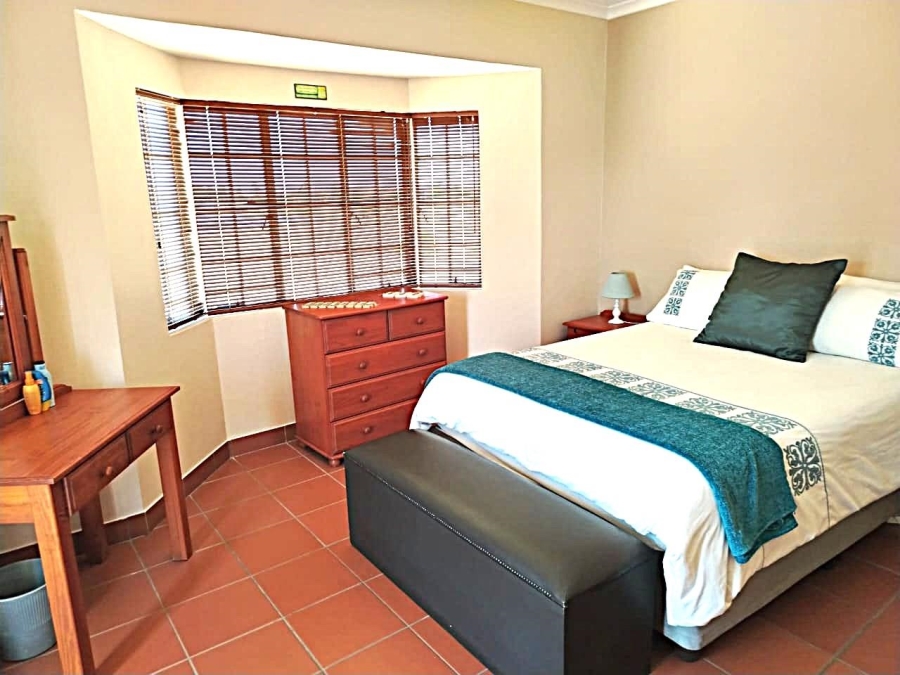 6 Bedroom Property for Sale in Vaal Dam Free State